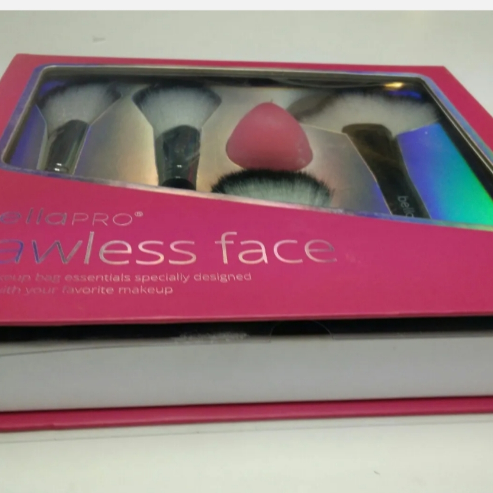BellaproFlawless face FIVE makeup bag essentials specially designed for use